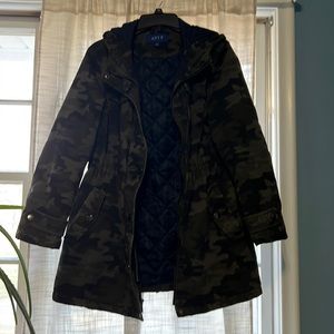 ⭐️ Apt 9 camo coat
